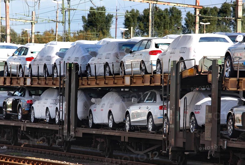 Bremerhaven, 29/09/2010 A goods train loaded with new Audi vehicles in Bremerhaven. The vehicles are loaded onto special ships for export, Bremerhaven, Germany, Europe