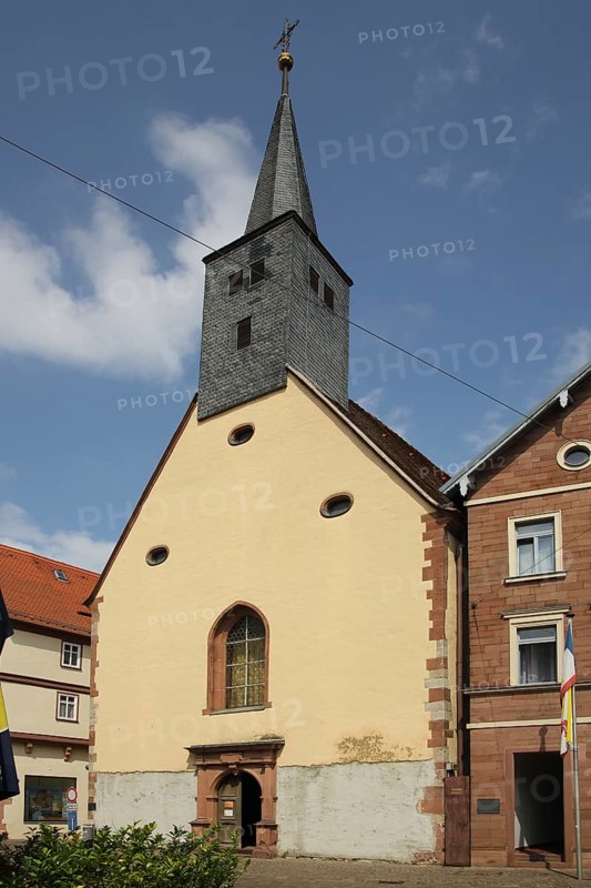 St James' Church built in the 15th century, Karlstadt, Bavaria, Germany, Europe