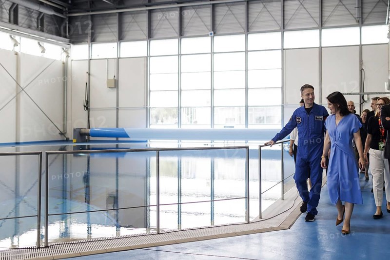Annalena Bärbock (Alliance 90/The Greens), Federal Foreign Minister, and Matthias Maurer, German astronaut, pictured during a visit to the European Astronaut Centre of the European Space Agency (ESA) during the Foreign Minister's trip to Germany in Troisdorf, 30.07.2024