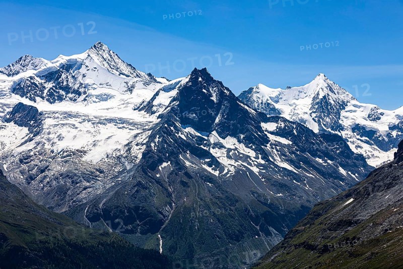 View of the snow-covered Valais Alps with Weisshorn, Bishorn and Zinalrothorn, Val d'Anniviers, Valais Alps, Canton Valais, Switzerland, Europe