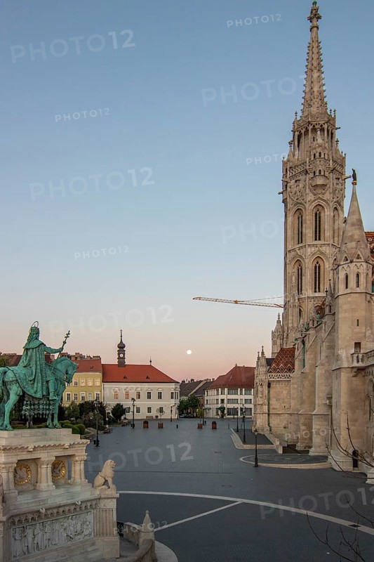 Old historic fortress and church at sunrise. City panorama at dusk. View of the Danube Fishermen's Bastion, Halaszbastya, Budapest, Hungary, Europe
