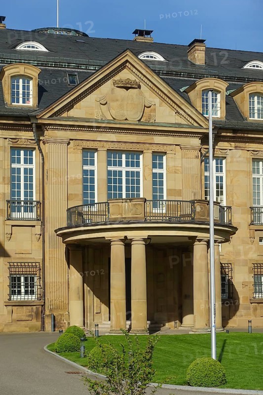 Villa Reitzenstein, official residence of the State Ministry of Baden-Württemberg and the incumbent Minister President, built between 1910 and 1913 for Baroness Helene von Reitzenstein, historical building, architecture, architects Hugo Schlösser and Johann Weirether, windows, round balcony, columns, Stuttgart, Baden-Württemberg, Germany, Europe