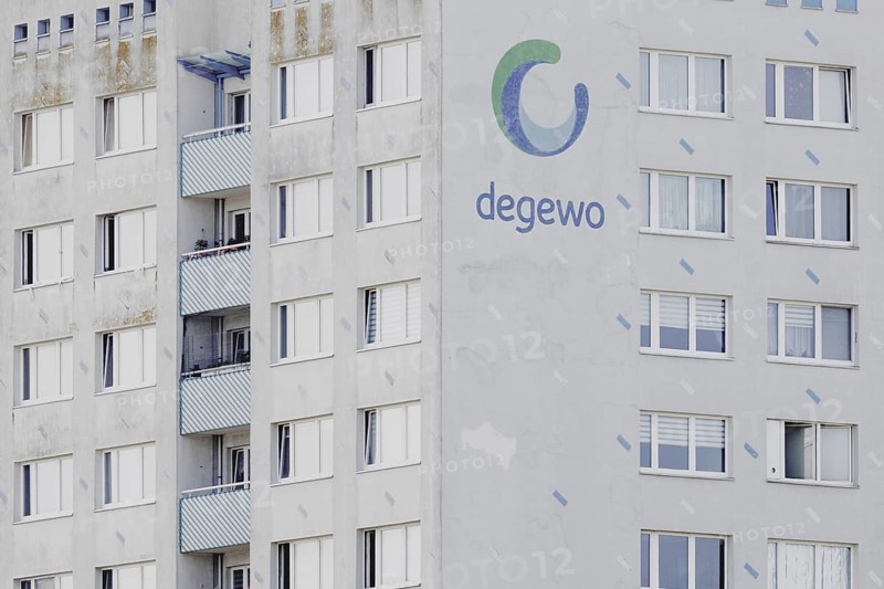 Prefabricated building of degewo in Marzahn, photographed in Berlin, 07.08.2024