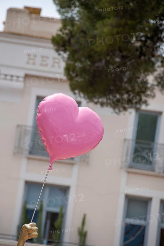 A heart-shaped balloon floats in the air, Saint Tropez, Provence-Alpes-Côte d'Azur, France, Europe