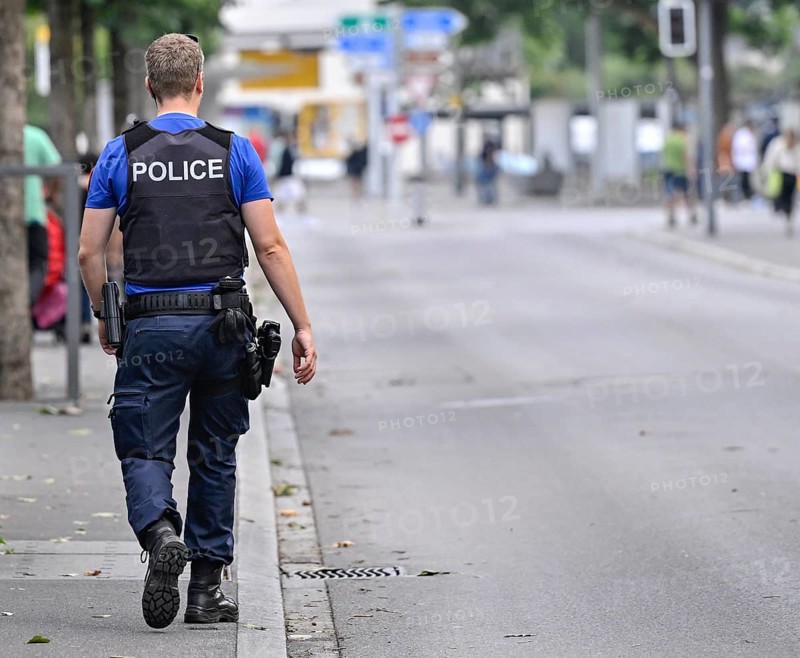 Policeman back label Police