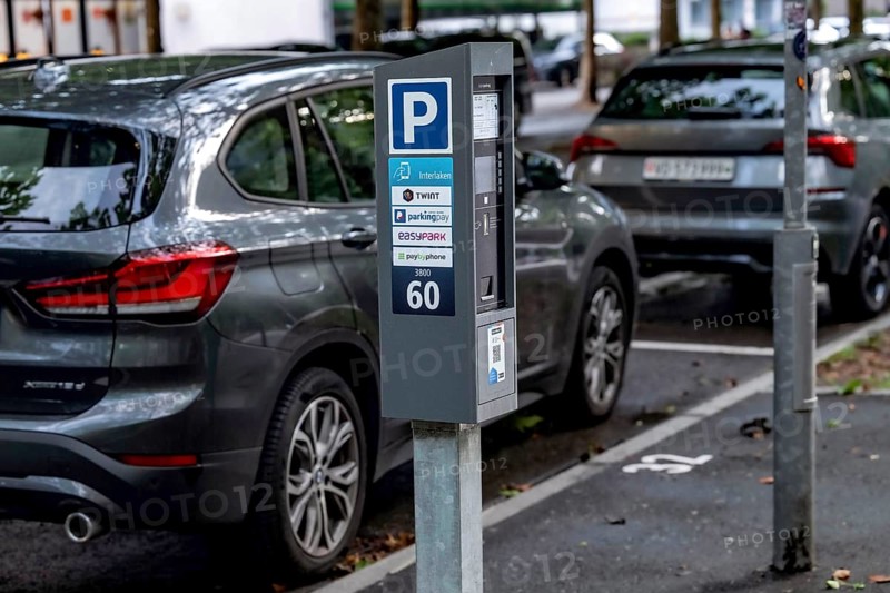 Digital parking meter