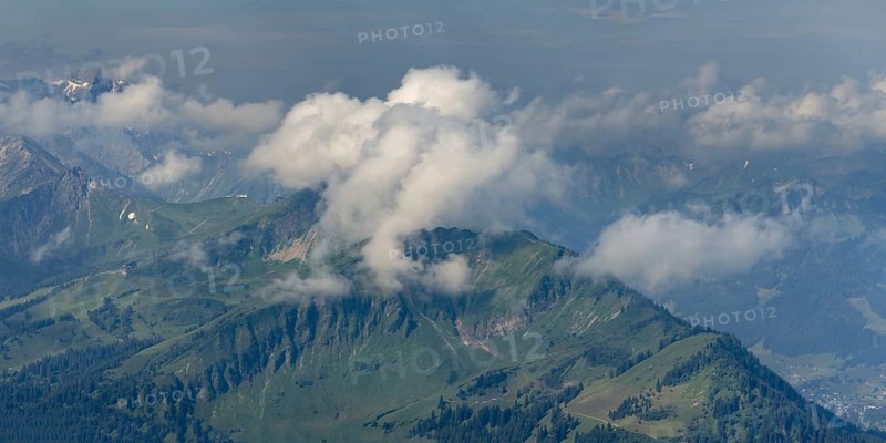 Mountain panorama from the Nebelhorn, 2224m, to the south to Kanzelwand, mountain station of the Kanzelwand cable car, the cloudy Fellhorn and Söllereck, Allgäu Alps, Allgäu, Bavaria, Germany, Europe