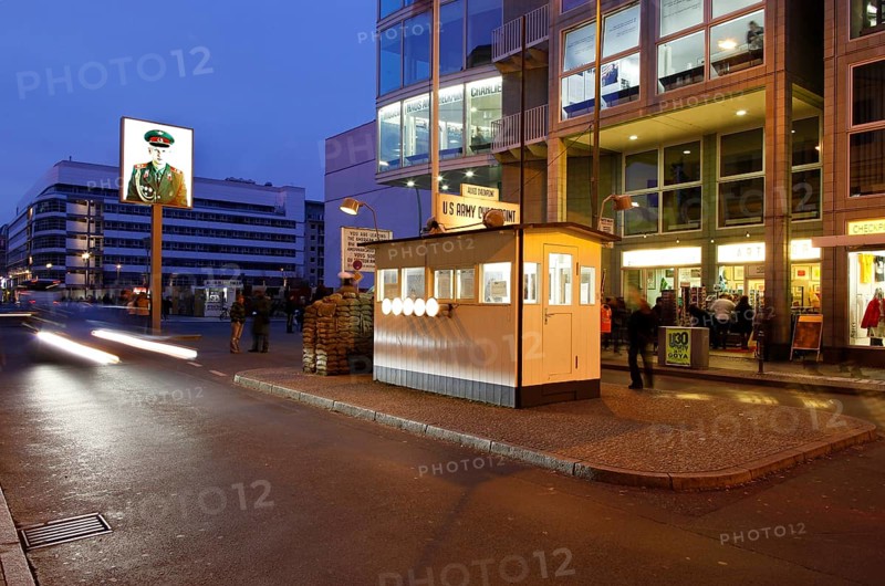 Berlin, 22 November 2009, Checkpoint Charlie, Berlin, Germany, Europe