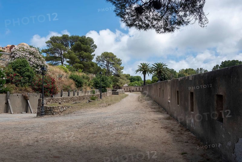 Historic walls of the citadel of Saint-Tropez, built in 1602 for defence against the Ottoman Empire, Saint Tropez, Provence-Alpes-Côte d'Azur, France, Europe