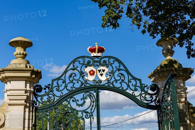 Proschwitz Castle is a castle in the neo-baroque style in the Meissen district of Proschwitz, which is connected to Saxony's oldest existing private winery in Proschwitz. Since 2021, the vinotheque has been located in the old servants' house at Proschwitz Castle. Entrance portal, Meissen, Meissen, Saxony, Germany, Europe