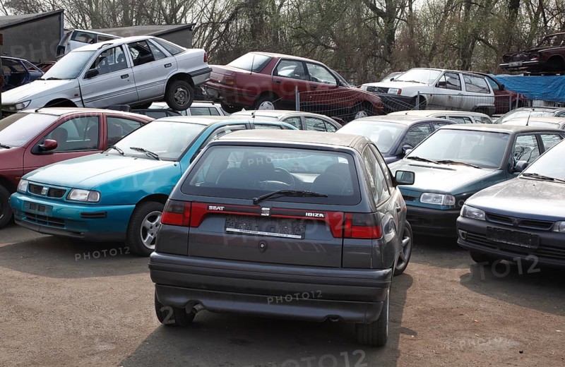 Berlin, 09.0420.09, Vehicles for scrapping at a scrap yard of a car recycler, Berlin, Germany, Europe