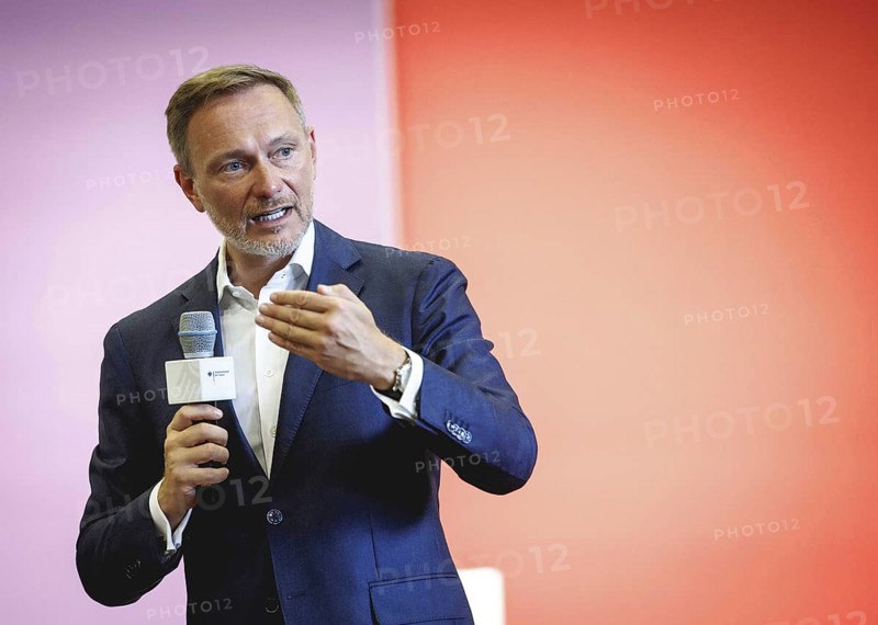 Citizens' dialogue tour of the Federal Ministry of Finance, NOW In dialogue with Christian Lindner, Federal Minister of Finance, in Potsdam, 05.08.2024. Photographed on behalf of the Federal Ministry of Finance. 'Photographed on behalf of the Federal Ministry of Finance'