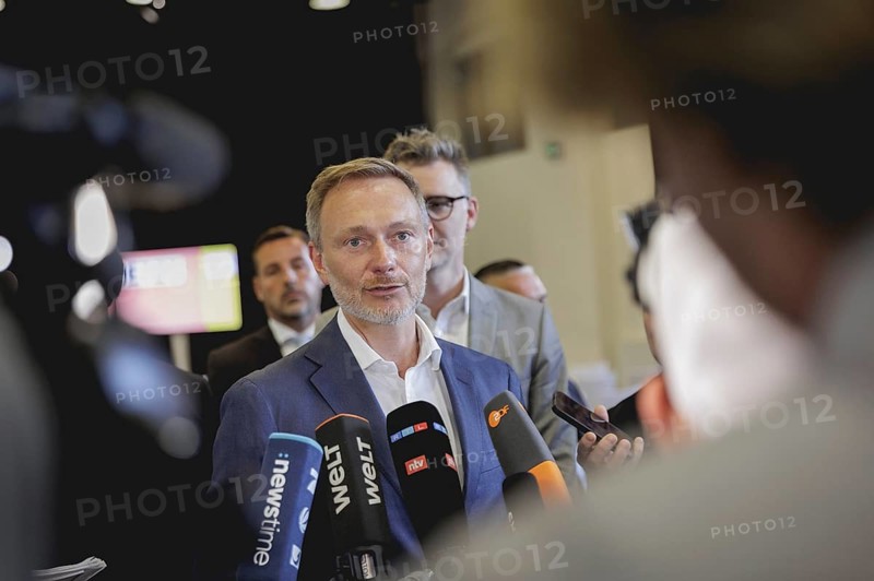 Citizens' dialogue tour of the Federal Ministry of Finance, NOW In dialogue with Christian Lindner, Federal Minister of Finance, in Potsdam, 05.08.2024. Photographed on behalf of the Federal Ministry of Finance. 'Photographed on behalf of the Federal Ministry of Finance'