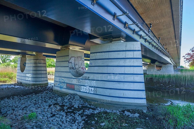 Motorway bridge with bridge piers over the river Este, Buxtehude, Altes Land, Lower Saxony, Germany, Europe