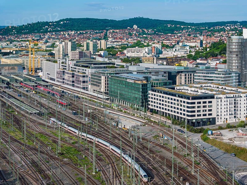 Platform apron at the main station with ICE. Europaviertel. After completion of the Stuttgart 21 railway project, the new Rosenstein Quarter and flats are to be built here. But the plan is faltering. Firstly, the connection of the Gäubahn railway to the new through station is unclear. Secondly, an amendment to the General Railway Act (AEG) could prevent the track system from being cancelled. Aerial view. Stuttgart, Baden-Württemberg, Germany, Europe