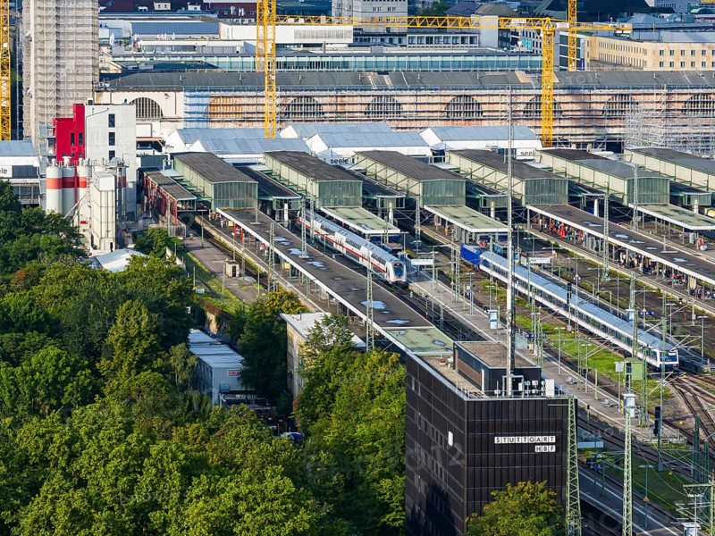 Track apron at the main station, platform with regional train and InterCity IC. After completion of the Stuttgart 21 railway project, the new Rosenstein Quarter and flats are to be built here. But the plan is faltering. Firstly, the connection of the Gäubahn railway to the new through station is unclear. Secondly, an amendment to the General Railway Act (AEG) could prevent the track system from being cancelled. Aerial view. Stuttgart, Baden-Württemberg, Germany, Europe