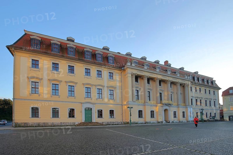 Former prince's house and today's music academy, palace, Platz der Demokratie, Weimar, Thuringia, Germany, Europe