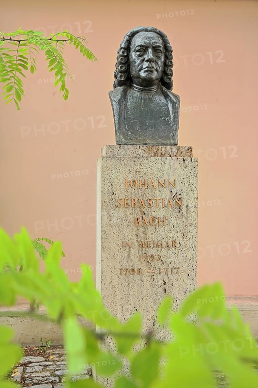 Johann Sebastian Bach monument with bust, inscription, bronze, pedestal, Platz der Demokratie, Weimar, Thuringia, Germany, Europe