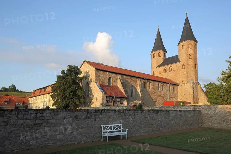 Romanesque monastery church Drübeck, empty park bench, Romanesque, Drübeck Monastery, Harz Mountains, Lower Saxony, Germany, Europe