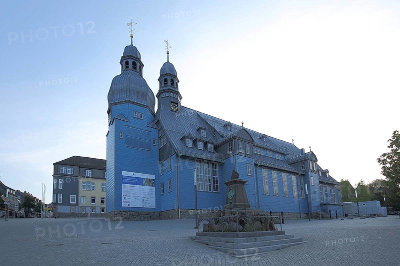 Baroque blue Market Church of the Holy Spirit, largest wooden church in Germany, blue, record, Clausthal, Clausthal-Zellerfeld, Harz, Lower Saxony, Germany, Europe