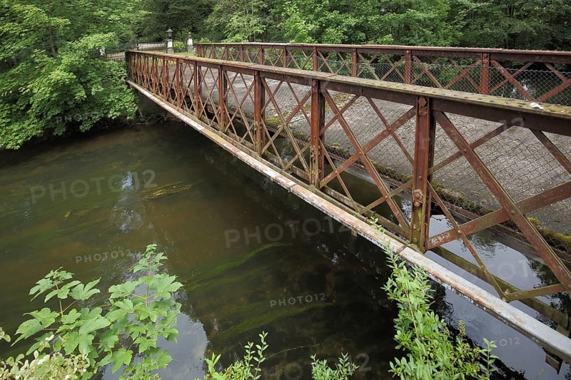 Bridge with railing over the Brigach, rusty, metal railing, castle park, Donaueschingen, Southern Black Forest, Black Forest, Baden-Württemberg, Germany, Europe