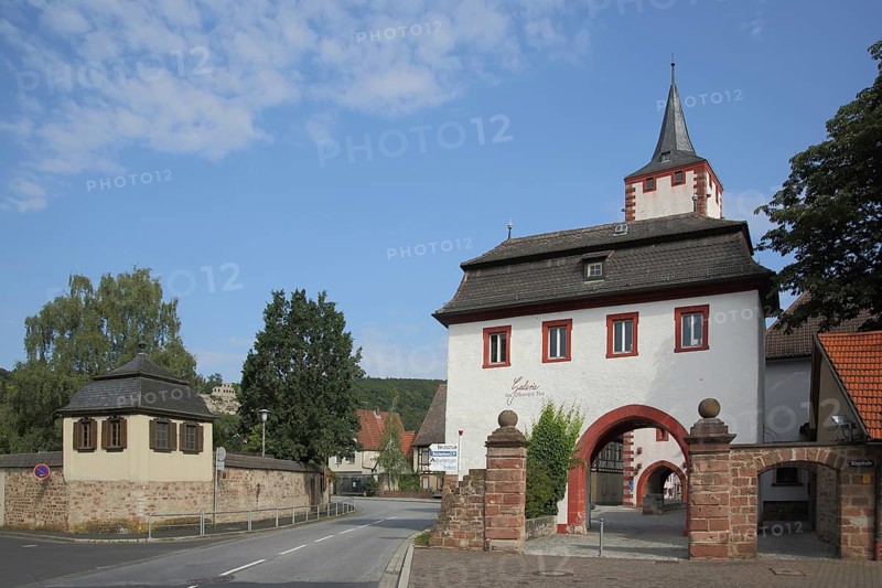 Historic front gate built in 1549 and Upper Gate Tower, Cat Tower, Gatehouse, City Tower, Karlstadt, Lower Franconia, Franconia, Bavaria, Germany, Europe