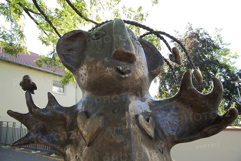 Sculpture Large Woman by Carin Grudda 2012, abstract art, modern art, face, nose, ears, hands, fingers, detail, mythical creature, fantasy, bronze, school building, Schwalbach, Taunus, Hesse, Germany, Europe