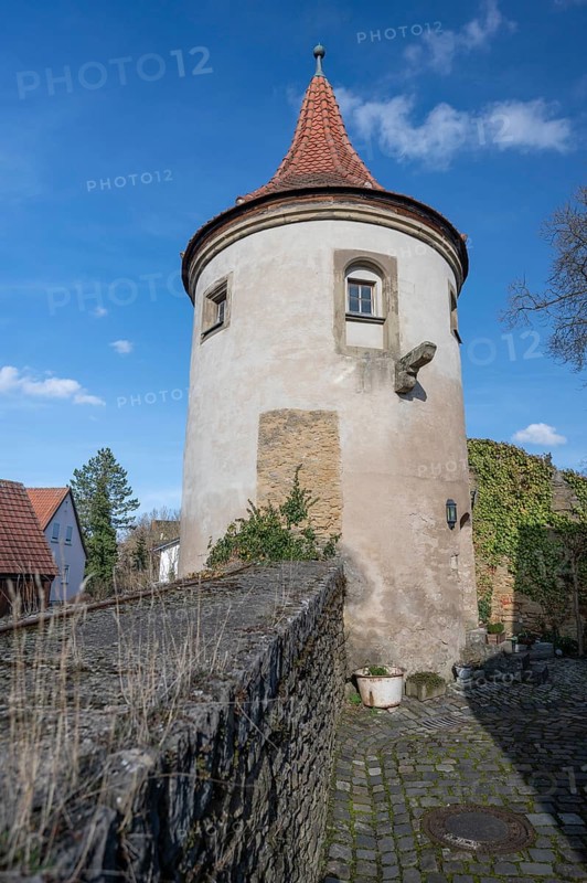 Powder tower, round tower built in the fortifications around 1400, Mainbernheim, Lower Franconia, Bavaria, Germany, Europe