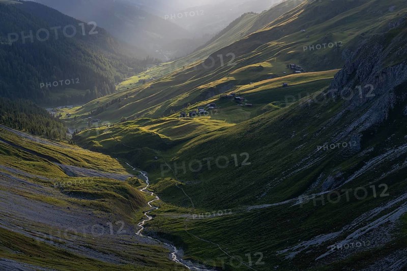 Evening mood in the mountains, view of Sapün from the Strela Pass, Davos, Grisons, Switzerland, Europe