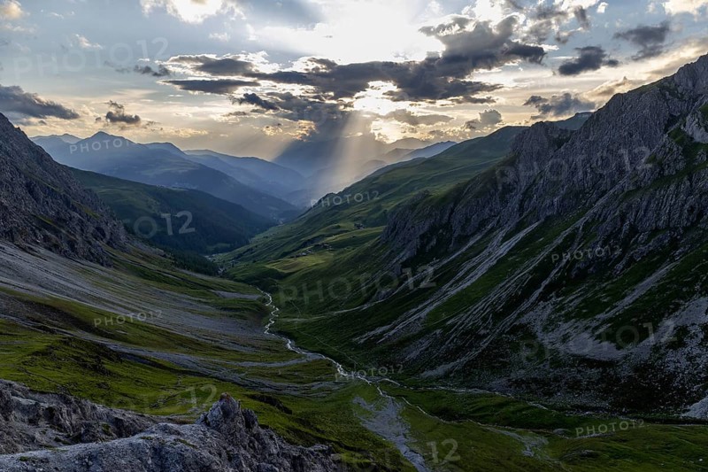 Evening mood in the mountains, view of Sapün from the Strela Pass, Davos, Grisons, Switzerland, Europe