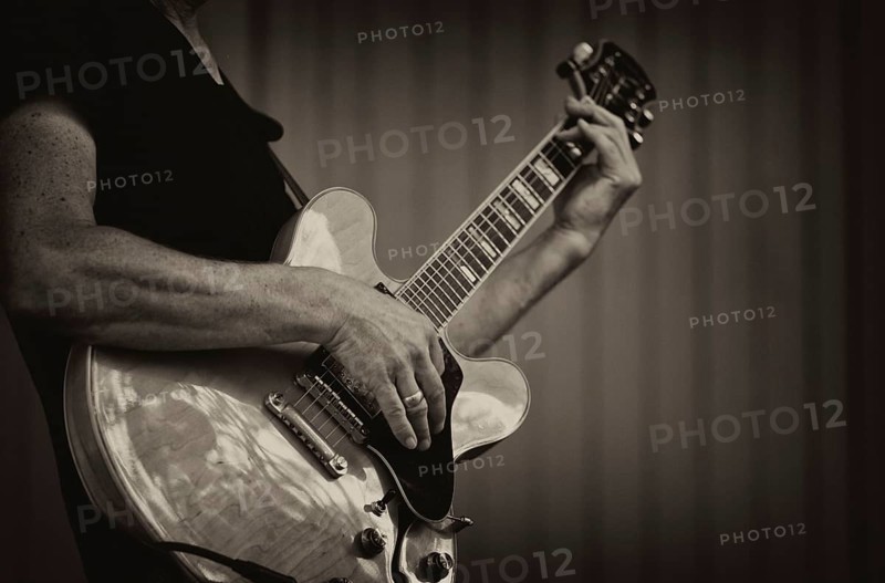 Guitarist Niels Ruthardt of the jazz band LoT Late on Tuesday, black and white, vintage, Stuttgart, Baden-Württemberg, Germany, Europe