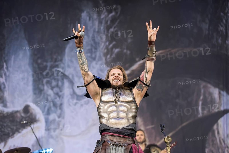 Captain Feuerschwanz, singer of the band Feuerschwanz, shows the metal salute at the Wacken Open Air in Wacken. The traditional metal festival takes place from 31 July to 3 August 2024