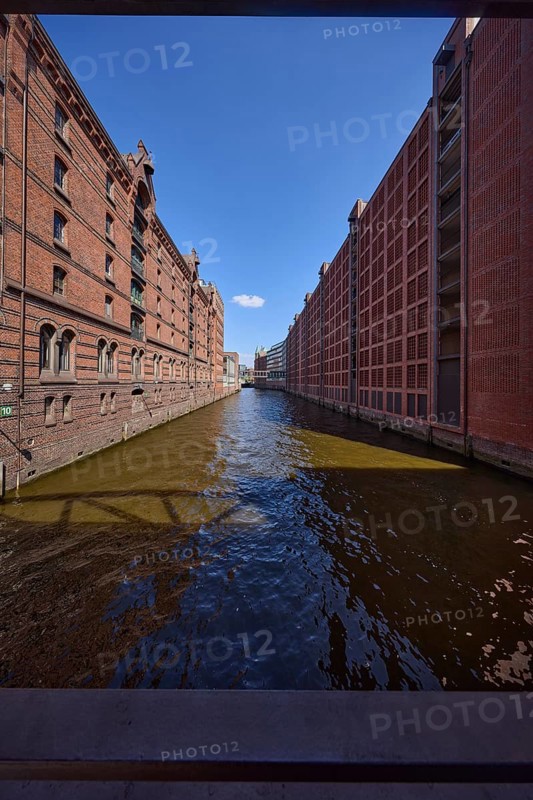 Brooksfleet with historic brick warehouses and the Conti multi-storey car park, Speicherstadt, Free and Hanseatic City of Hamburg, Hanseatic city, independent city, federal state of Hamburg, Germany, Europe