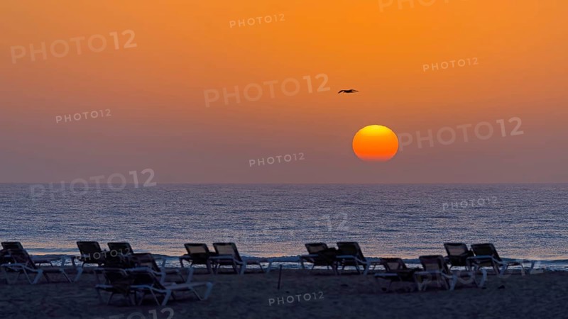 Destination Spain, swimming in the sea, travel, holidays, sunrise, sun loungers on the beach, sun and fun on the beach, white sandy beach, cool wind, holiday feeling, hiking by the sea, waves, stormy weather, Playa del Matorral, bathing fun, relaxation, peace and nature, Fuerteventura, Spain, Europe