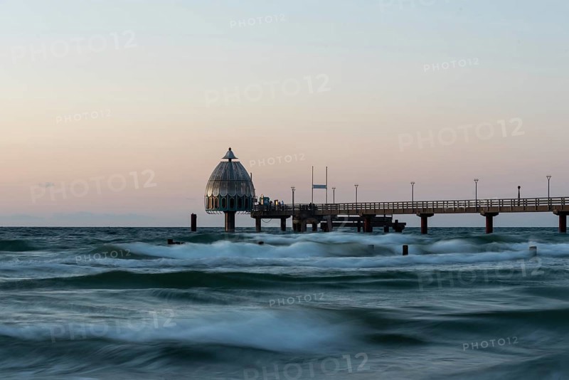 Diving gondola and pier in the light of the evening sun, Zingst, Mecklenburg-Vorpommern, Germany, Europe