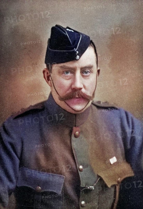 Lord Chesham, Charles William Compton Cavendish, Baron Chesham, 1850 to 1907, British Conservative politician and Brigadier-General of the Imperial Yoemanry. From the book South Africa and the Transvaal War by Louis Creswicke, published 1900, Historical, digitally restored reproduction from a 19th century original, Record date not stated