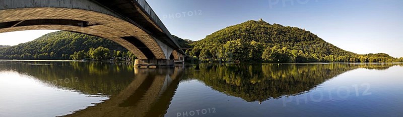 Panorama Hengsteysee with the Syberger Ruhrbrücke and the Syberg above the river Ruhr, Dortmund, North Rhine-Westphalia, Germany, Europe