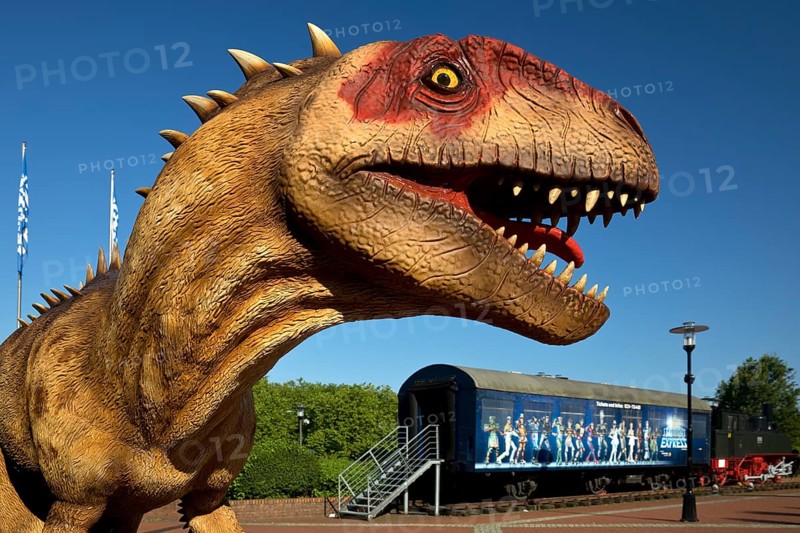 Neonevator model, New Hunter on the forecourt of the Starlight Express, Dino City III, Bochum, Ruhr area, North Rhine-Westphalia, Germany, Europe