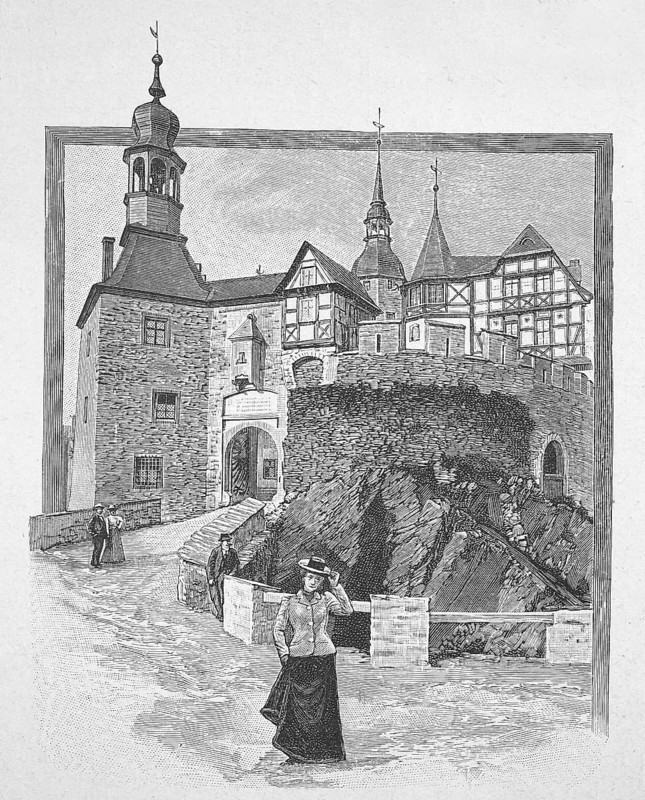 Lauenstein Castle near Ludwigstadt around 1880, Entrance to the inner castle, Franconian Forest, Bavaria, Germany, Historical, digitally restored reproduction from a 19th century original, Record date not stated, Europe