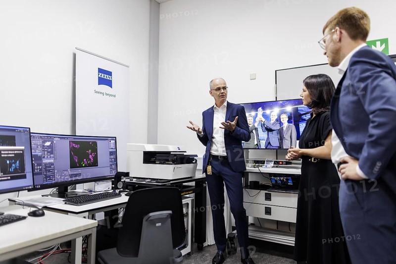 Annalena Bärbock (Alliance 90/The Greens), Federal Foreign Minister, photographed during a visit to the Carl Zeiss Group during the Foreign Minister's trip to Germany in Jena, 31 July 2024