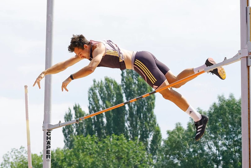 Niklas Kaul, German decathlete and Paris 2024 Olympian, during a triple competition as part of the Thorpe Cup 2024, pole vault, Wetzlar, Hesse