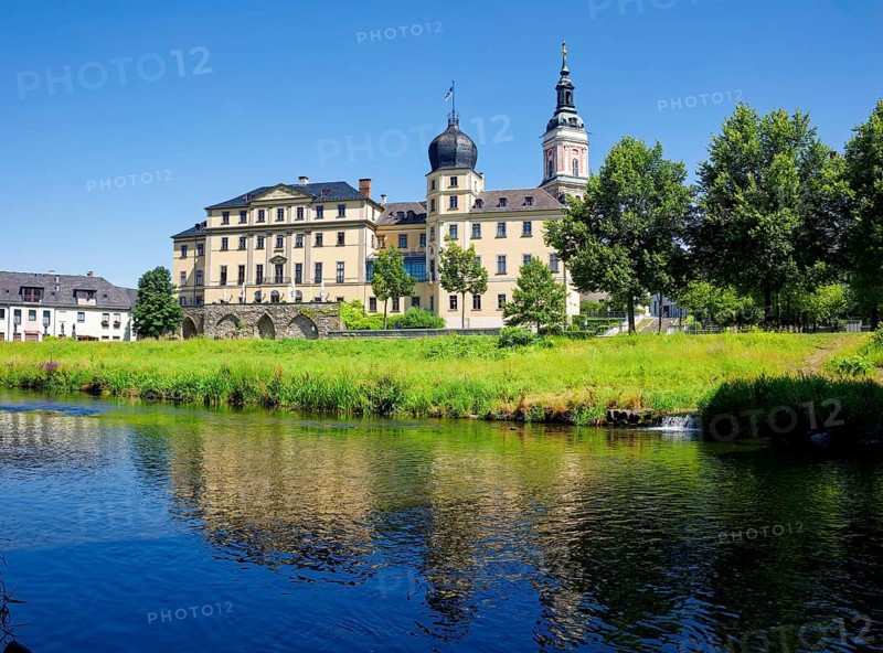 Classical Lower Castle on the River Weisse Elster, residential town of Greiz, Thuringia, Germany, Europe