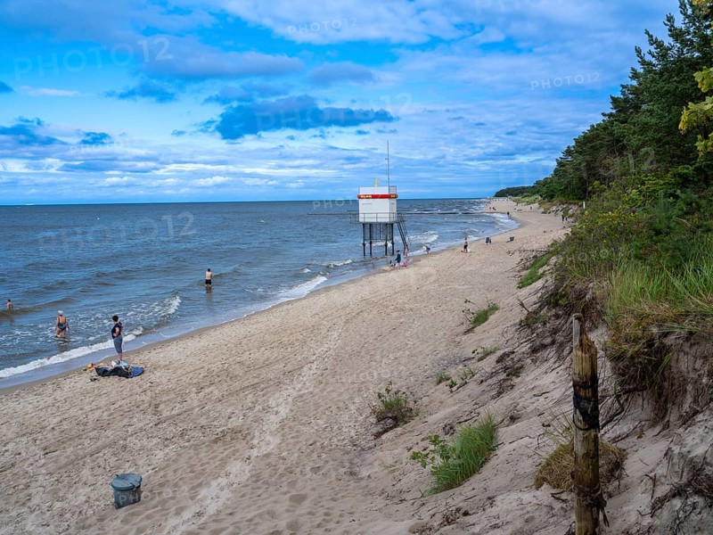 DLRG stand on the beach, sandy beach, clouds in the blue sky on the island of Usedom on the Baltic Sea, Zempin, Mecklenburg-Vorpommern, Germany, Europe