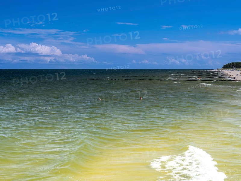 Sandy beach beach with clouds in the blue sky on the island of Usedom on the Baltic Sea, Zempin, Mecklenburg-Vorpommern, Germany, Europe
