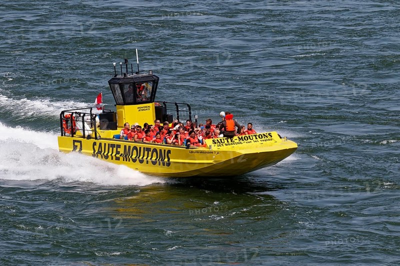 Jet boating, jet boat ride on the Saint Lawrence River, Summer, Montreal, Province of Quebec, Canada, North America