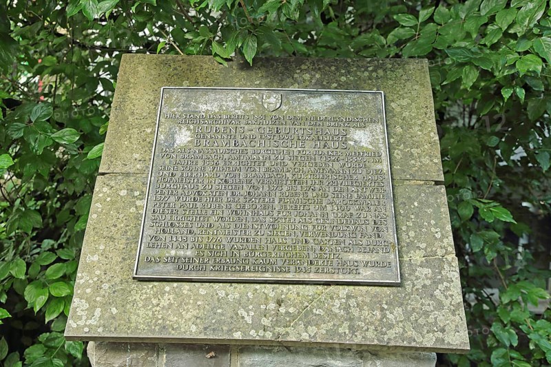 Memorial plaque with inscription and historical text to Peter Paul Rubens' birthplace, monument, Siegen, Siegerland, North Rhine-Westphalia, Germany, Europe
