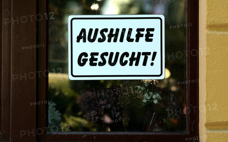 Sign Temporary help wanted at Fenstert, labour shortage in the service sector, service staff, waiters, Weimar, Thuringia, Germany, Europe