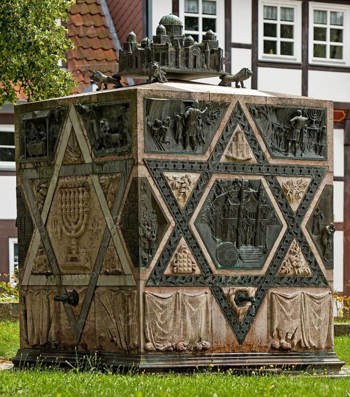 Synagogue memorial at the original site of the synagogue on the Lappenberg, Hildesheim, Lower Saxony, Germany, Europe