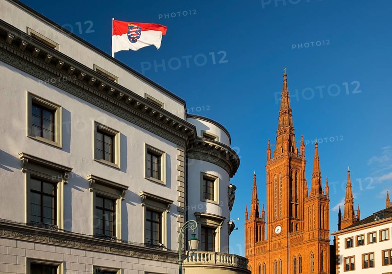 Hessian parliament with state flag in the former Nassau castle and market church, state capital Wiesbaden, Hesse, Germany, Europe