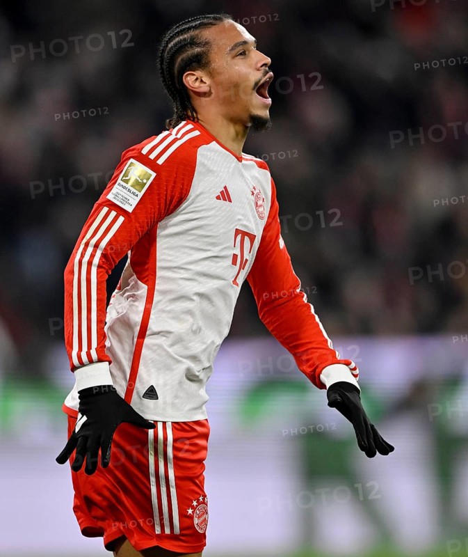 Leroy Sané FC Bayern München FCB (10) disappointed, Allianz Arena, Munich, Bayern, Germany, Europe